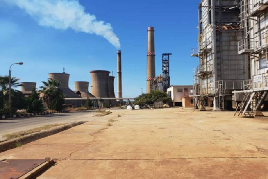 مقتل شخص وإصابة آخر في انفجار  داخل مصفاة بانياس
