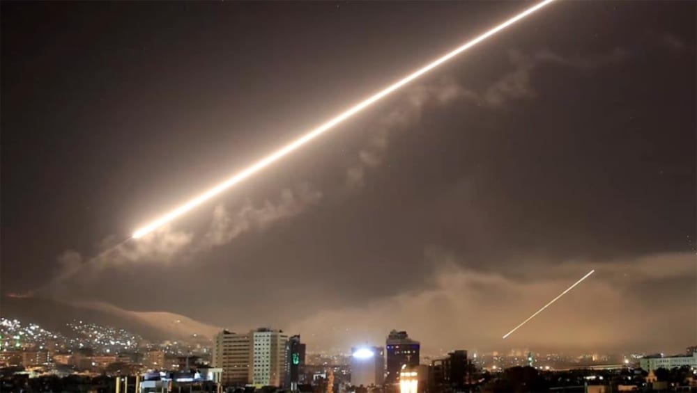 إسرائيل تجدد قصفها على سوريا وتقتل 3 عسكريين في محيط دمشق