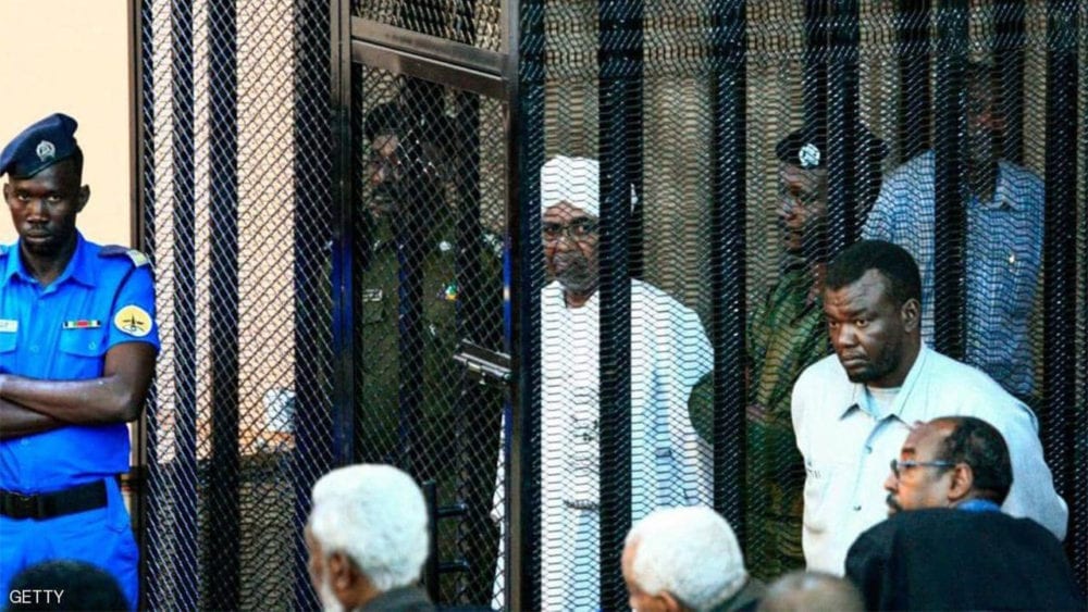 السودان.. “البشير”  إلى السجن في إصلاحية .. هل ستطوى أحكام الجنايات الدولية؟