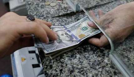 دراسة: إجراءات لبنان حرمت السوريين من حوالات بـ 4 ملايين دولار يومياً