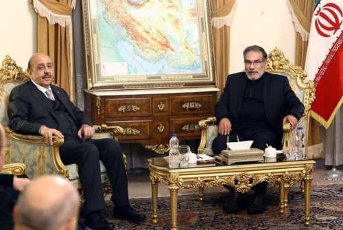علي مملوك يقدم التعازي في طهران ويهدد بتدمير إسرائيل