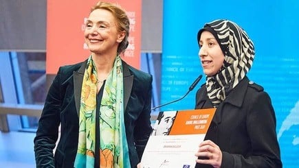 “أنقذت المئات”.. جائزة رفيعة للطبيبة أماني بلّور