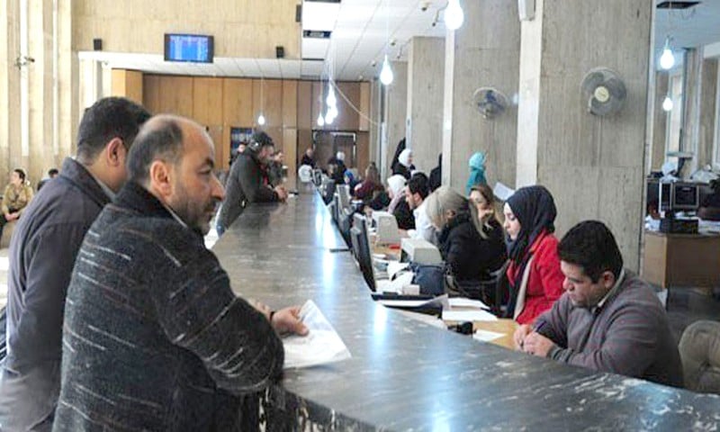 السويداء… مسؤولين ومواطنين يشتكون من توقيف عقود العمل المؤقتة