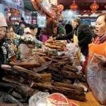مسؤولون أميركيون يطالبون الصين بإغلاق مطاعم الحيوانات البرية