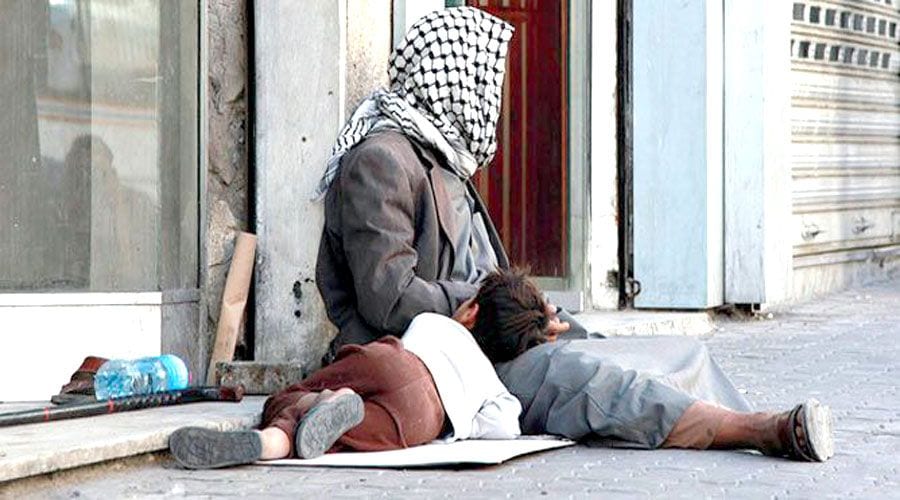 دمشق: “كورونا” يحدُّ من التجمّعات ويزيد أعداد المتسوّلين