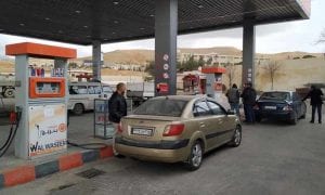 «رجعتونا عالحمير»… ممثلة سوريّة تهاجم قرار وزارة النفط بما يتعلق بالسيارات