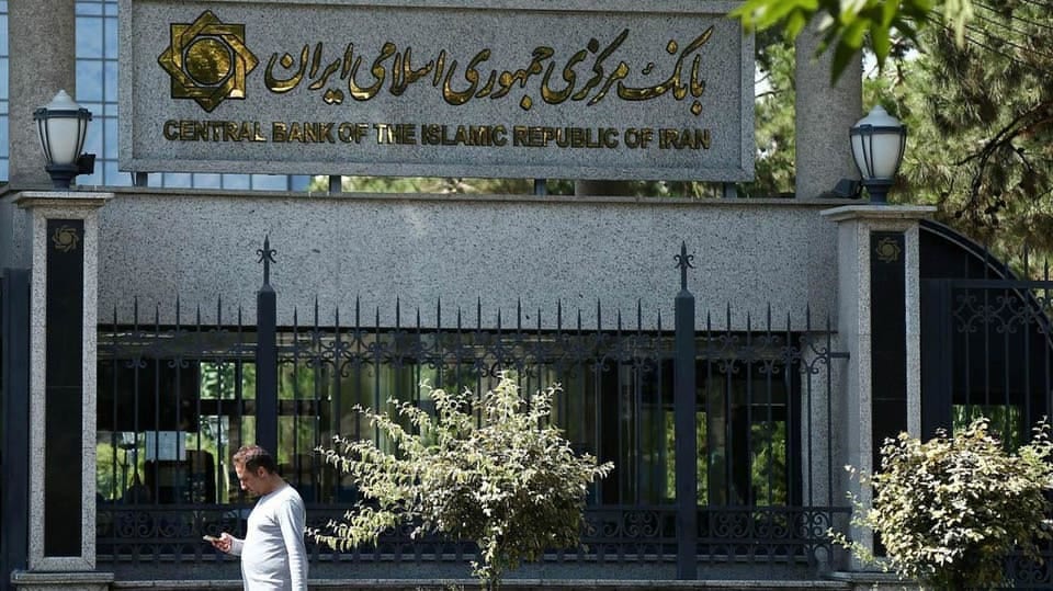 إيران تؤكّد: نتحايل على العقوبات الأميركية بوساطة “قناة” عراقية