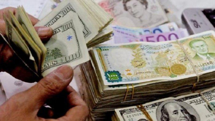 برقم قياسي جديد… الليرة السورية تتجاوز الـ 2600 للدولار الواحد