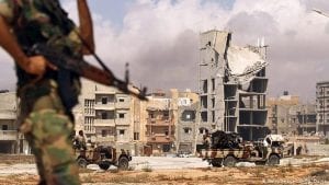 توطين المرتزقة السوريين: مشروع جديد يُعقّد الحرب الأهلية الليبية