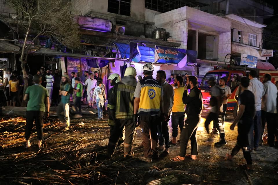 (فيديو) 17 جريحاً بانفجارين وقعا وسط مدينة إدلب شمالي سوريا