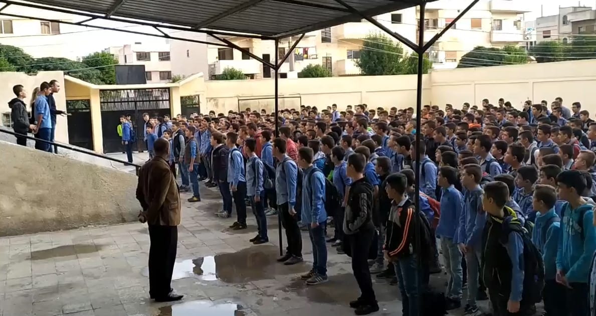 عميد في جامعة دمشق يفتح النار على وزارة التربية بسبب كورونا