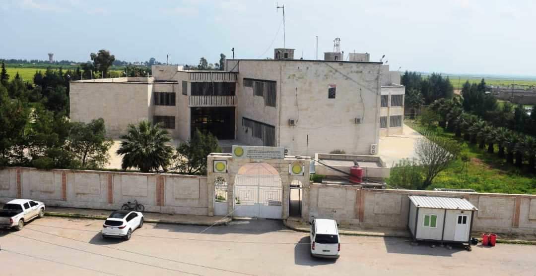 جامعة “روج آفا” في القامشلي: تعليم اختصاصي أم فرض لتوجهات أيديولوجية؟