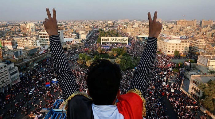 (فيديو): لتَخليد “انتفاضَة تشرين”.. “الكاظمي” يكشف عن نصبَين بِبَغداد وَذي قار