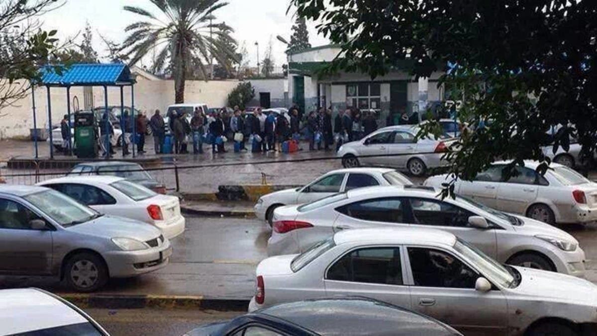 (فيديو) فرحة الحصول على الخبز توازي بهجة الخروج من السجن.. سوريون يُعبّرون عن معاناتهم