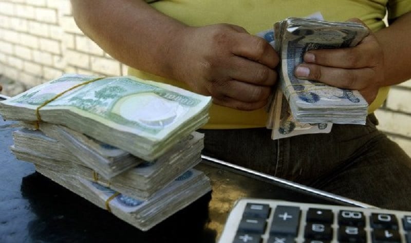 /320/ مليار دينار إلى أربيل… المركزي العراقي يتحدّث عن تراجع الاحتياطي