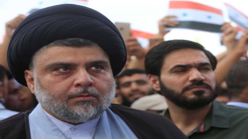 الصدر يورّط نفسه مع المتظاهرين.. صراعٌ “تشريني ـ صدري” جديد