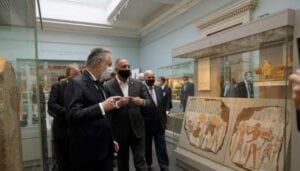 “الكاظمي” يختتم جولته الأوروبية ويستعيد /5/ آلاف قطعة أثرية من المتحف البريطاني