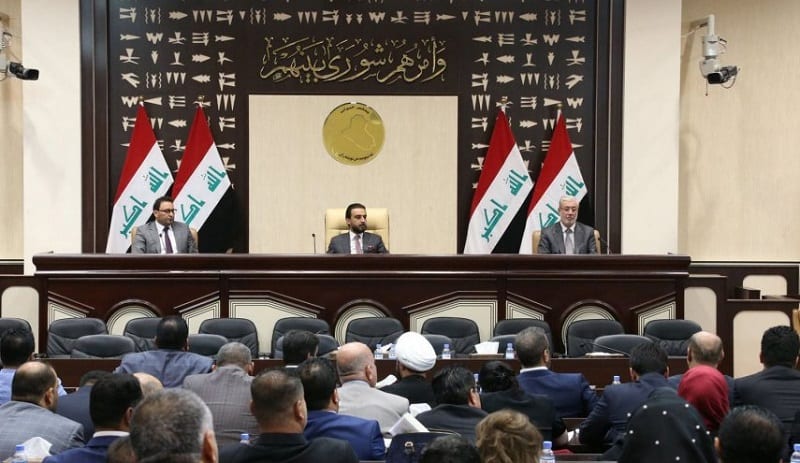البرلمان العراقي يتجاهل أزمة رواتب الموظفين… دعوات لإقالة وزير المالية