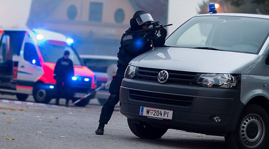 بعد هجوم “فيينا” حملة اعتقالات  تستهدف جماعات إسلامية في “النمسا”