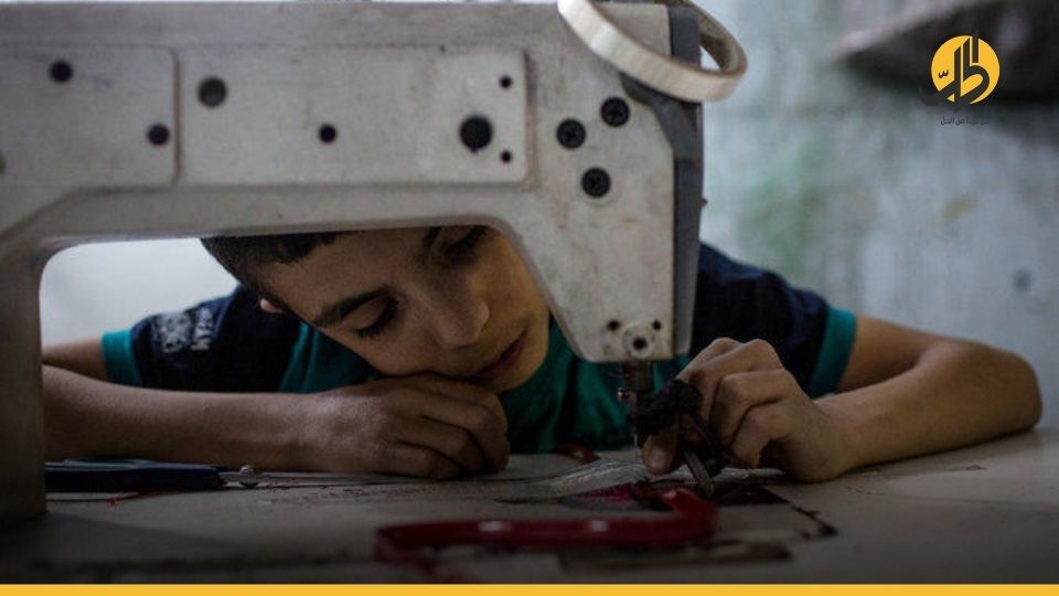 خلال عام 2020.. نحو ألفي طفل سوري يعمل في شوارع تركيا