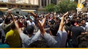 الاحتجاجات تجتاح مدن إيران.. الغضب يتفجّر ضد “خامنئي”
