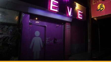 (صور) – «ممنوع دخول الرجال».. افتتاح مقهى خاص بالنساء في إدلب