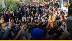 إيران تقطع الإنترنت للسيطرة على الاحتجاجات