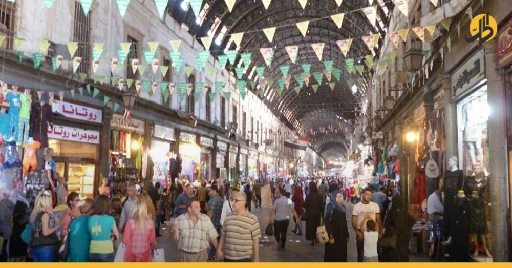 إغلاق المحلات السورية
