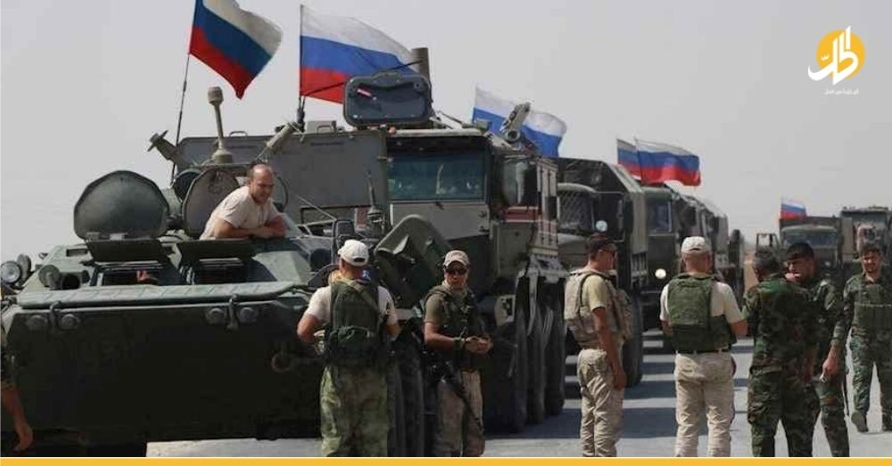 بشكلٍ مفاجئ.. القوات الروسية تُخلي مقرّها الرئيسي بمدينة الميادين شرقي دير الزور