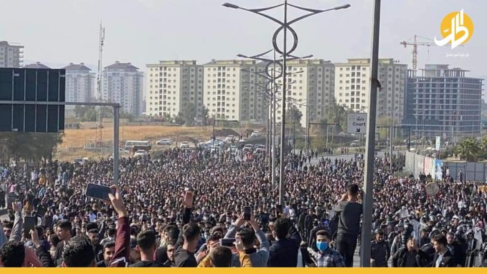 إقليم كردستان يستجيب لمطالب احتجاجات طلبة السليمانية.. والقمع يستمر!