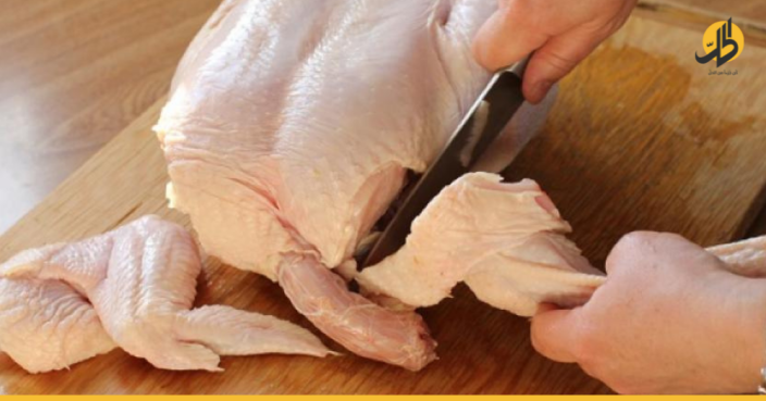 “نتر الفروج” طعام السوريين بعد ارتفاع أسعار الدجاج