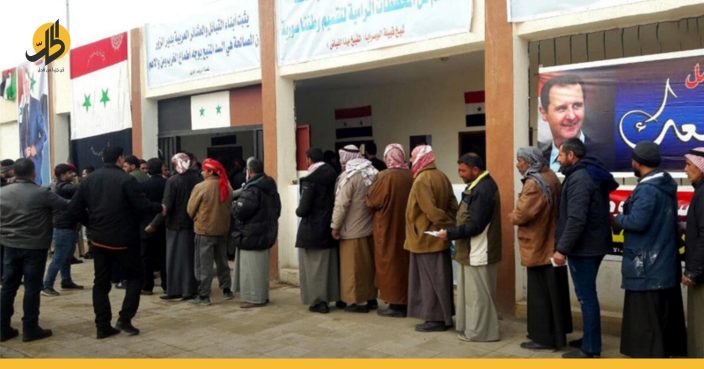 مخالفة لبنود “التسوية”.. الأجهزة الأمنية الحكومية في دير الزور تُجبر مدنيين على الالتحاق بالخدمة الإلزامية