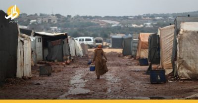 “الجنس مقابل البقاء”.. انتهاكات جسيمة داخل مخيمات الأرامل بالشمال السوري