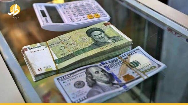 هبوط قياسي للتومان الإيراني أمام الدولار
