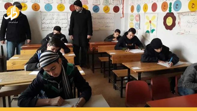 “حكومة الإنقاذ” تضاعف أرباحها على حساب طلاب إدلب