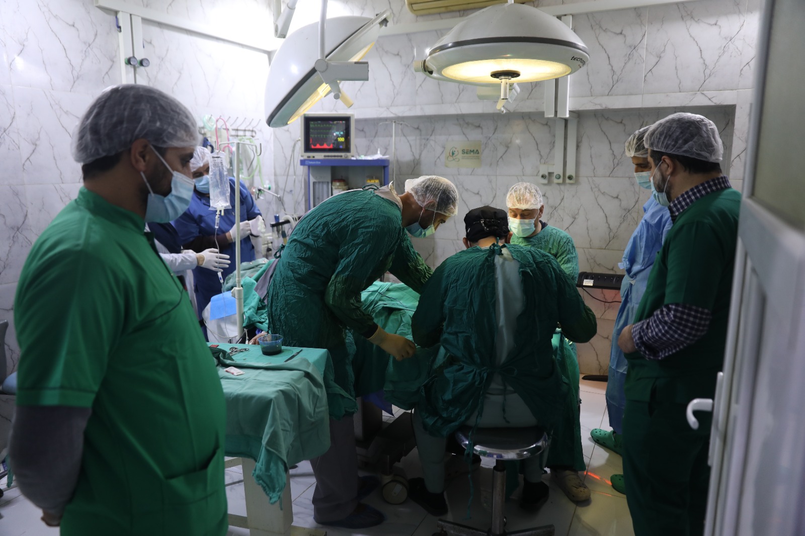 معاناة المرضى من نقص الكوادر الطبية في سوريا - إنترنت