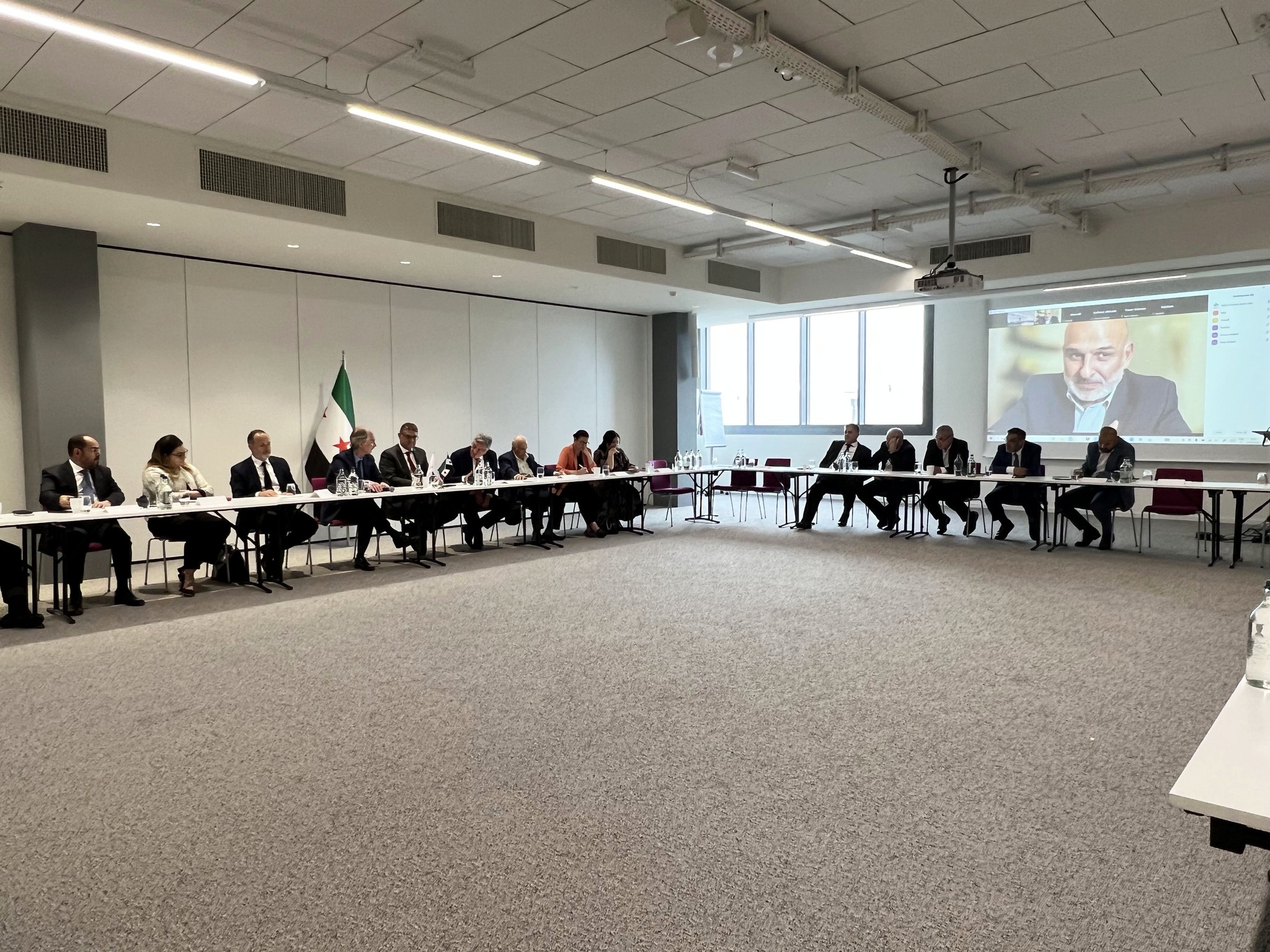اجتماع "هيئة التفاوض" السورية في جنيف - إنترنت