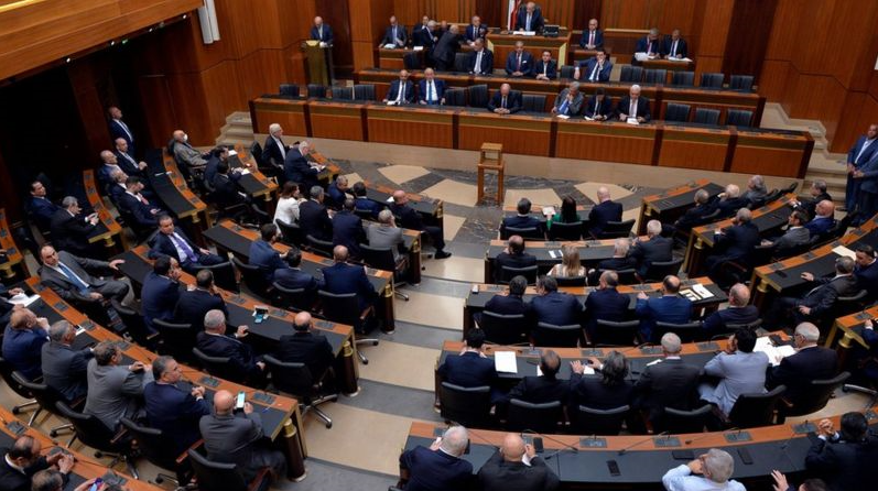 أعضاء البرلمان اللبناني خلال جلسة انتخاب رئيس جديد للبلاد - إنترنت