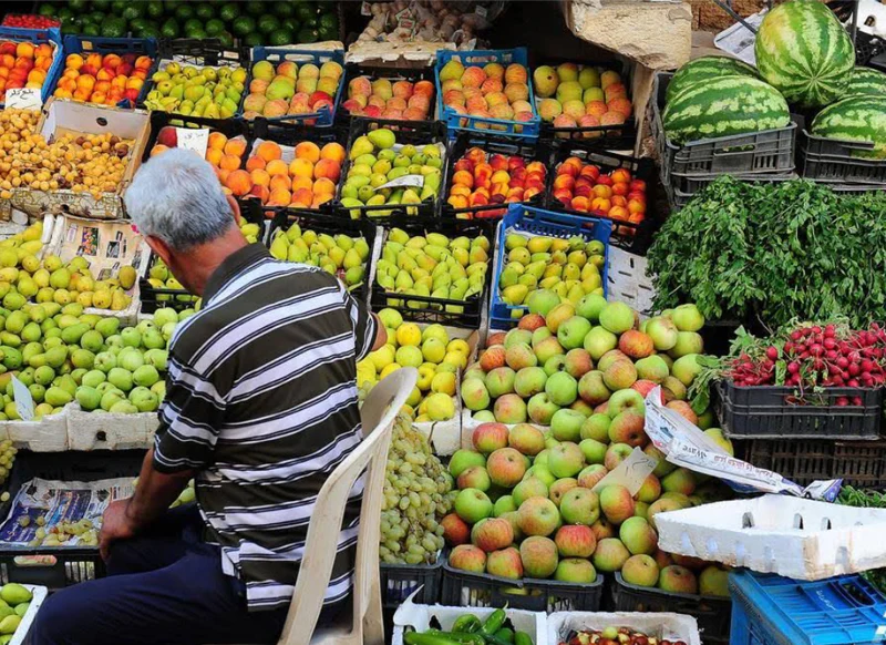 كساد في بيع الخضراوات والفواكة السورية - إنترنت