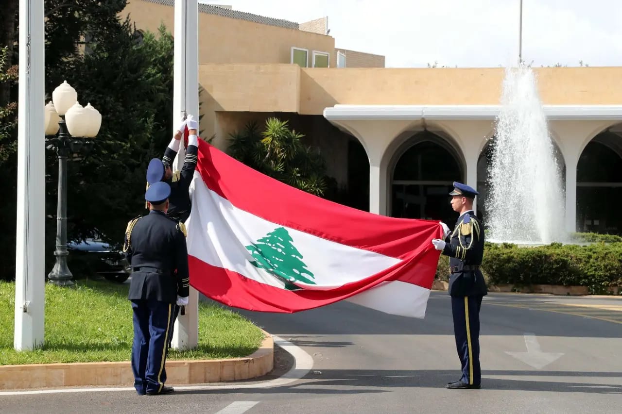 الجمود السياسي يهدد لبنان بفقدان ثقة الداعمين الدوليين - إنترنت