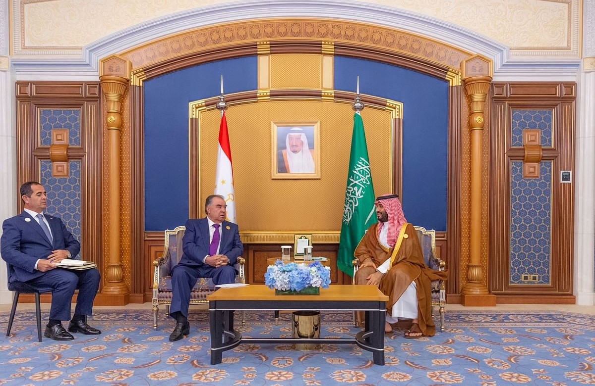 ولي العهد السعودي يلتقي رئيس طاجيكستان على هامش القمة الخليجية مع دول آسيا الوسطى - إنترنت