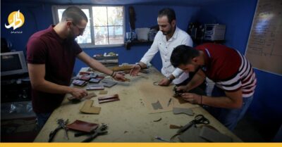 “الوظيفة الحكومية مضيعة للوقت”.. السوريون يتجهون نحو الأعمال الخاصة