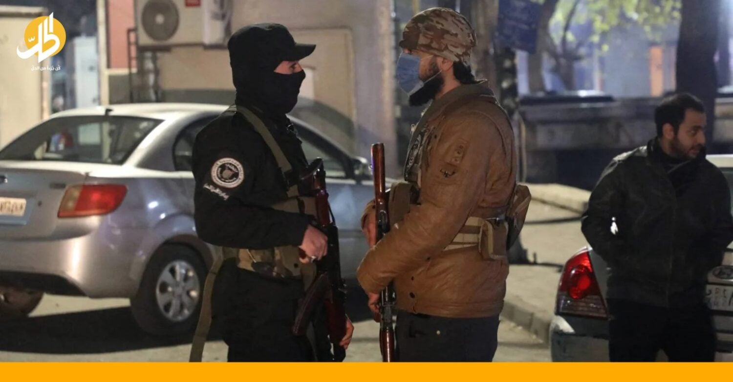 للمرة الثانية منذ الإطاحة بنظام بشار الأسد، أحبطت الإدارة السورية الجديد تهريب شحنات أسلحة إلى "حزب الله" اللبناني، إذ تعتبر سوريا طريقاً رئيسيا لنقل الأسلحة والذخائر من إيران إلى لبنان عبر الأراضي السورية، لكن تلك العمليات توقفت منذ سقوط النظام المخلوع وخروج إيران وميليشياتها من البلاد.
