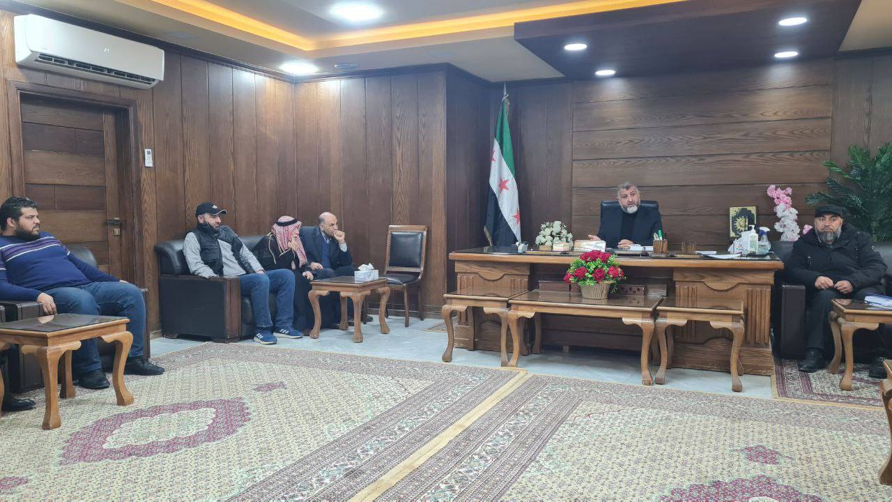 وفد من أهالي بلدة نصيب يزور محافظ درعا السيد أنور الزعبي لتهنئته بتكليفه بمهمة محافظ درعا.