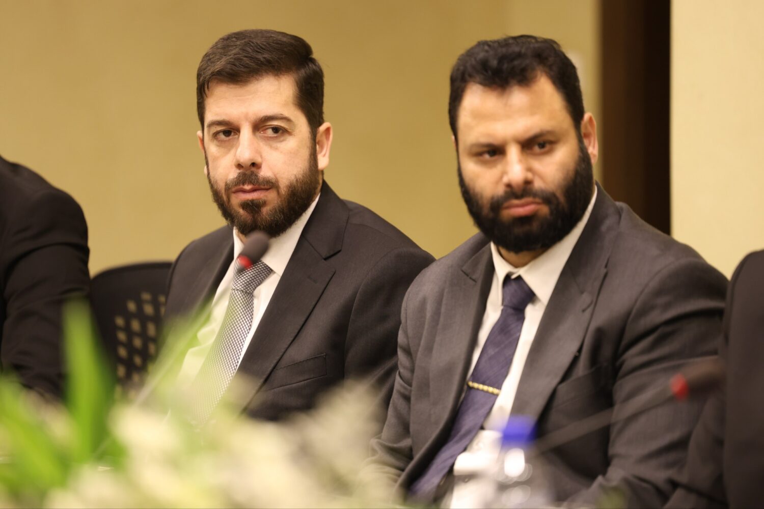 وزير الداخلية السيد "أنس خطاب" يعقد جلسة مع المعاونين وقادة الأمن الداخلي في المحافظات ومديري الإدارات المركزية في الوزارة ناقش خلالها تثبيت الهيكلية التنظيمية الجديدة للوزارة - إنترنت