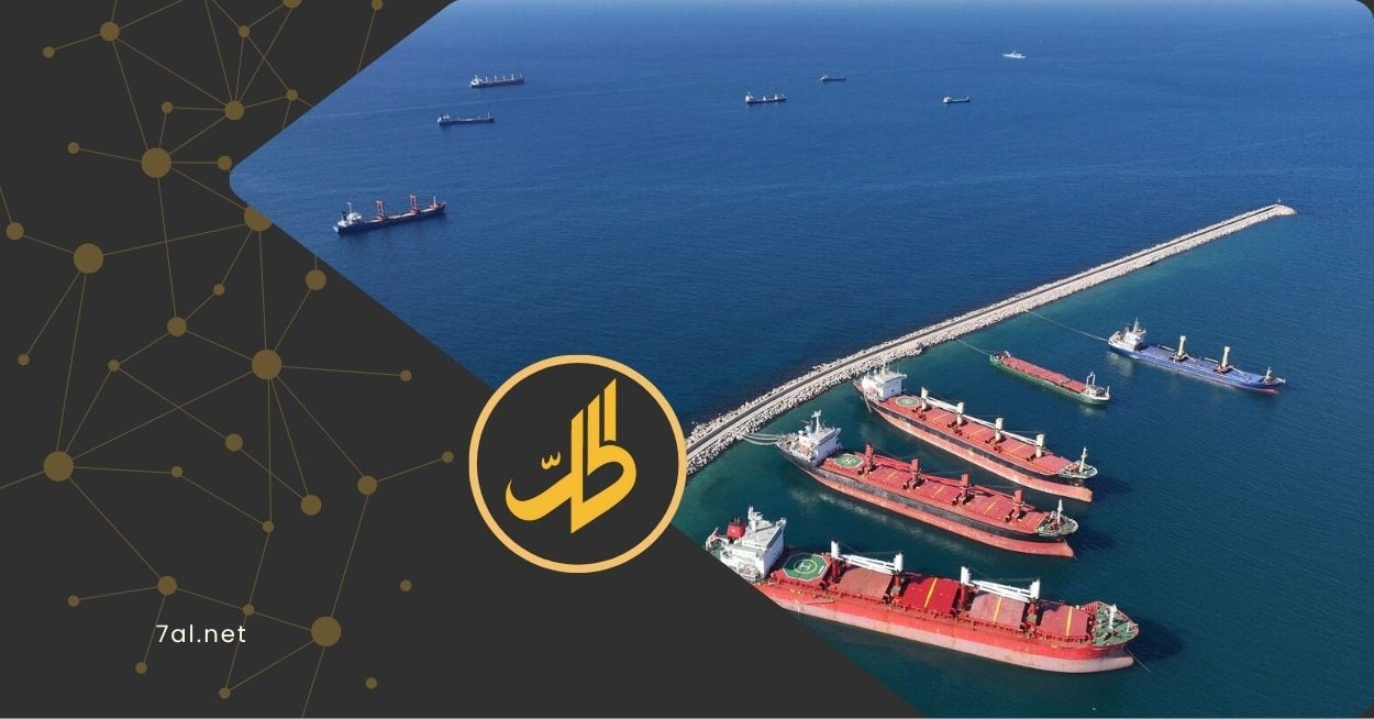 تزامناً مع انتعاش حركة التجارة.. تلوث نفطي قبالة ميناء طرطوس
