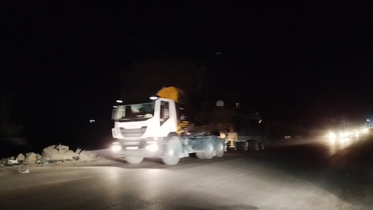 انحساب الجيش السوري من السويداء-تصوير مراسل الحل نت عبد القادر العكلة