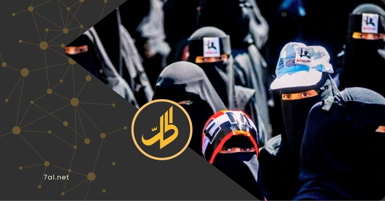 بصورة حثيثة، تواصل جماعة "الحوثي" تضييق الخناق على النساء في مناطق سيطرتها، عبر حملات تجنيد ممنهجة، بهدف زيادة عدد عناصر "الزينبيات"، الذراع الأمني النسائي التابع للجماعة، في خطوة يرى مراقبون، أنها تصعيد خطير لاستهداف النساء، وتحويلهن إلى أدوات قمع وتلصص على نظيراتهن الأخريات.