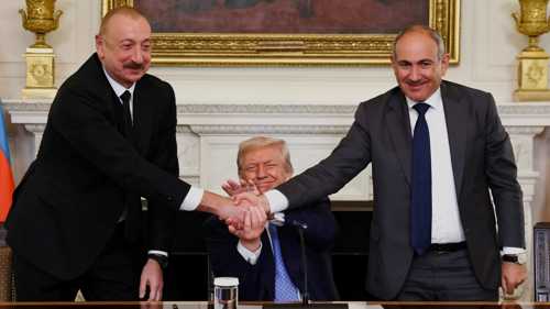 كشفت إدارة الرئيس الأميركي دونالد ترامب عن مشروع ممر تجاري جديد في جنوب القوقاز، يحمل اسم "طريق ترامب للسلام والازدهار الدولي" (TRIPP)، في إطار اتفاق سلام بين أذربيجان وأرمينيا - إنترنت