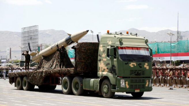 زادت التوترات بشكل لافت في الشرق الأوسط، بعد إعلان إسرائيل عن اعتراض صاروخ أطلقته جماعة "الحوثي" من اليمن باتجاه الأراضي الإسرائيلية، بإيعاز من إيران.